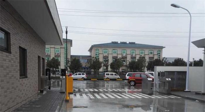 工廠擺閘通道案例